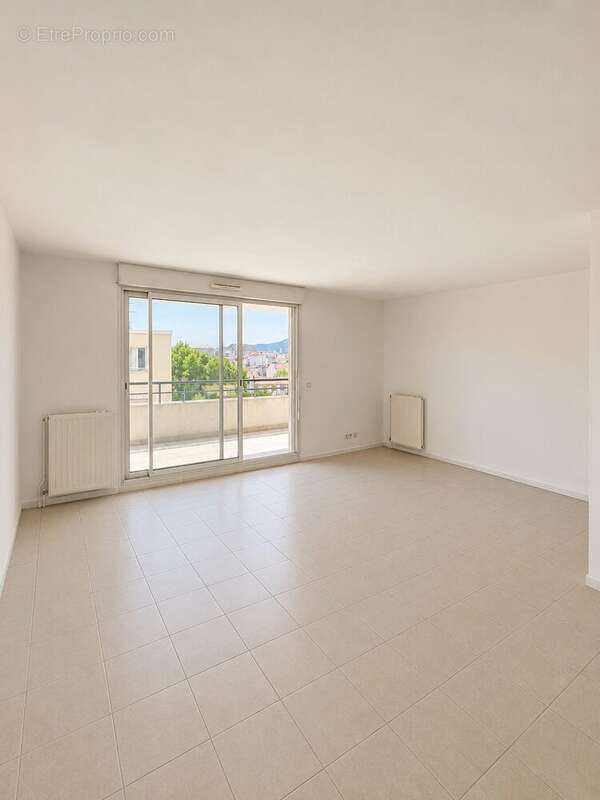 Appartement 48 m² à Marseille-8e  - photo 5