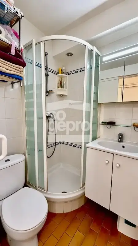 Réf : 2311 - Vente Studio climatisé avec loggia, secteur Centre-Port Cap d'Agde ! - photo 8