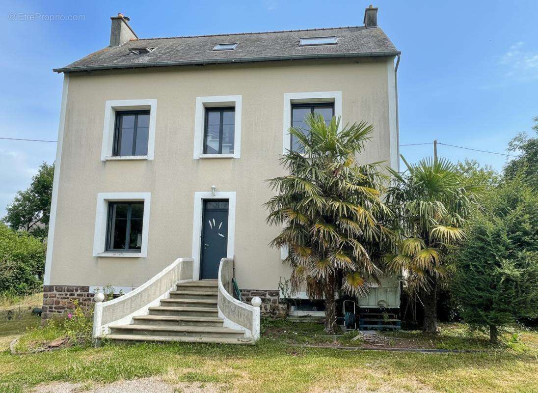 Maison à SAINT-GILLES