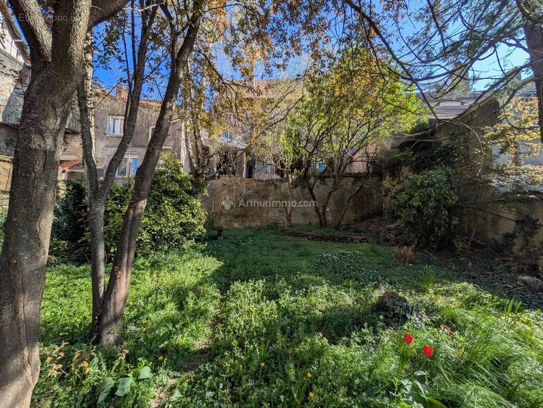 Maison à NEUFCHATEAU