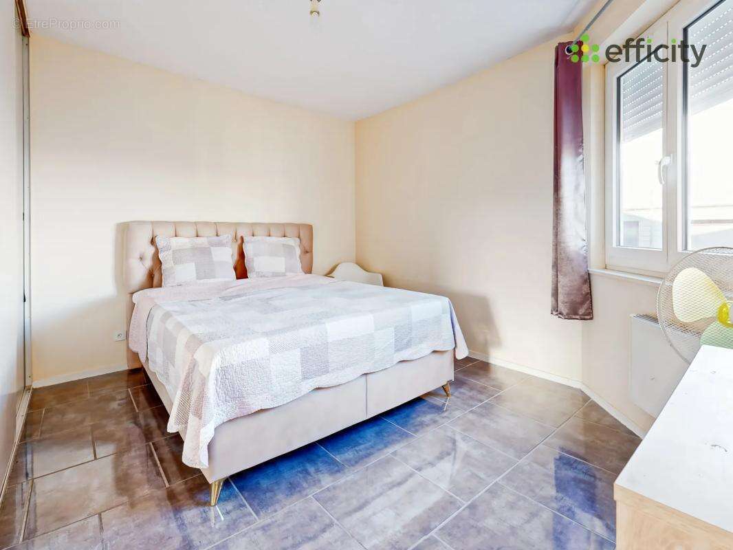 Appartement à VILLEFONTAINE