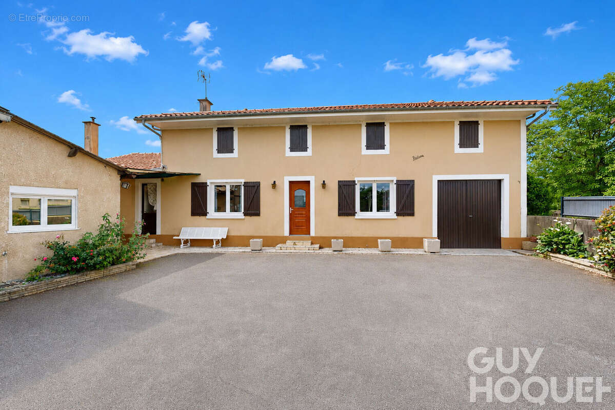 Maison à HAGETMAU
