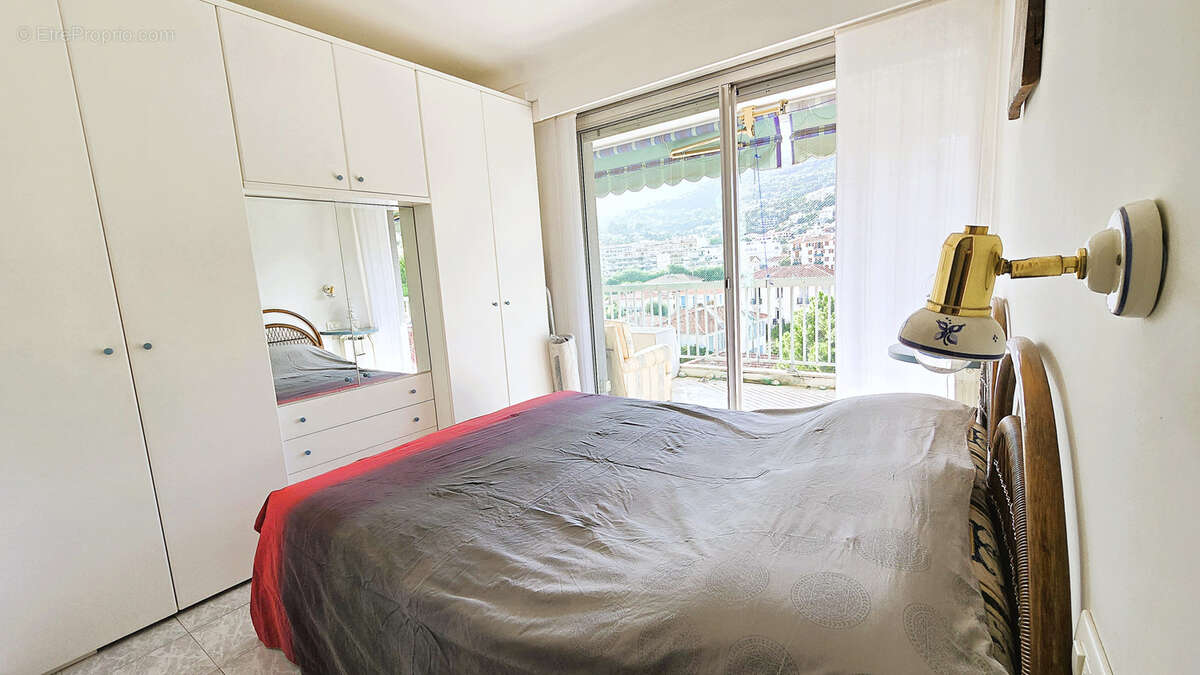 Appartement à ROQUEBRUNE-CAP-MARTIN