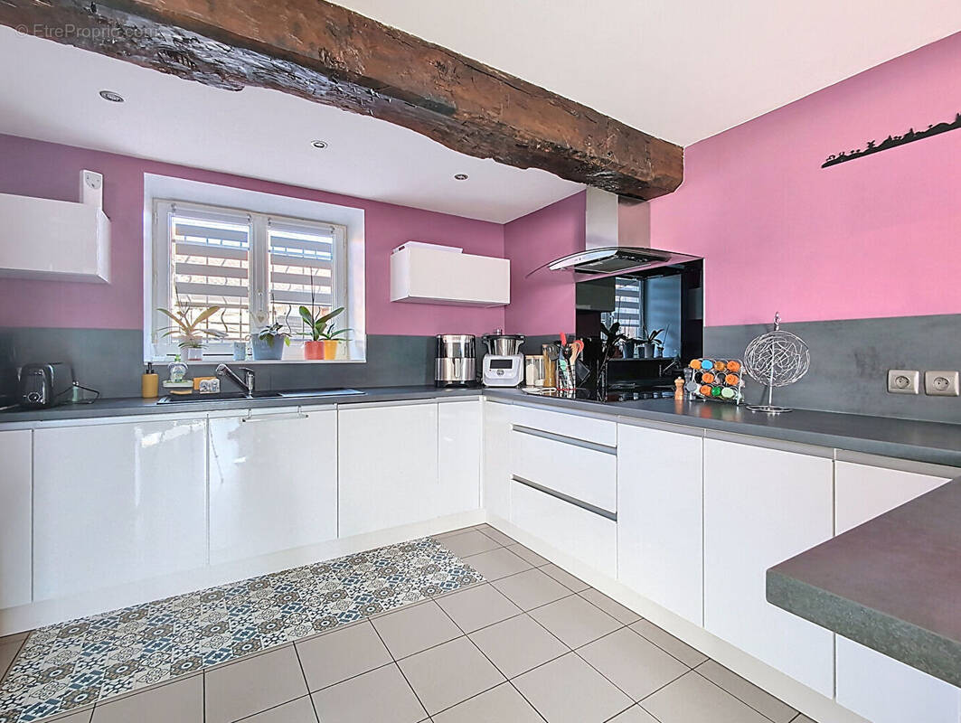 Appartement à BELLEVILLE