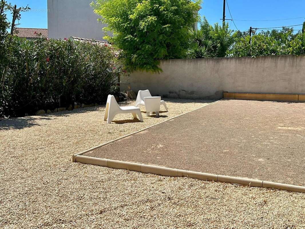 Photo 6 - Maison à LE CASTELLET