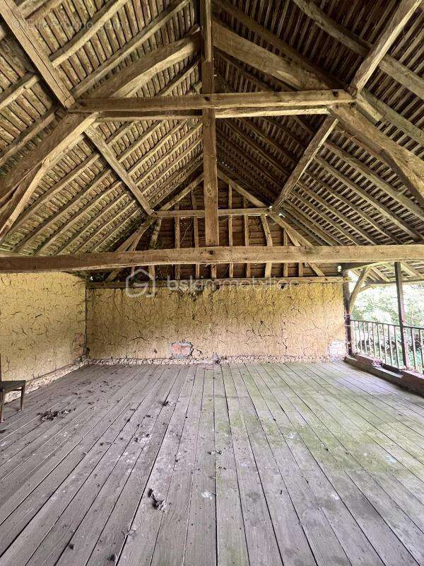 Maison 170m2 avec bâtiment annexe et dépendances sur 1,6 Ha - photo 10