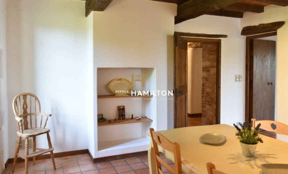 Propriete de campagne du xixe siecle - parc, puits, four a pain, salle polyvalente - photo 8