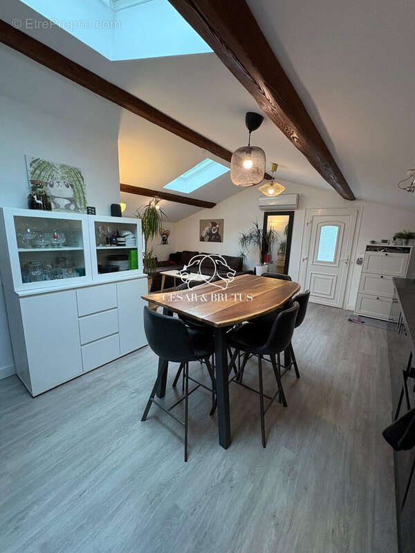 Appartement à SATHONAY-CAMP