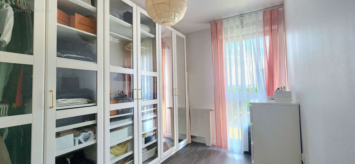 Appartement à SAINT-GRATIEN