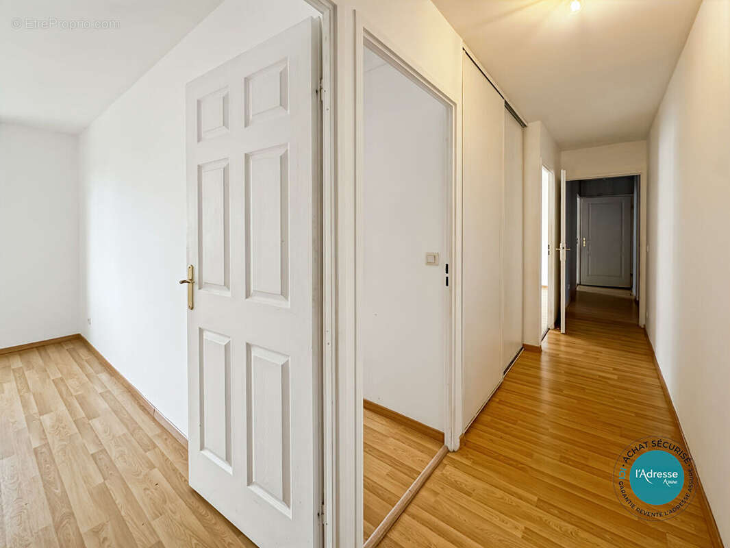 Appartement à CORBEIL-ESSONNES