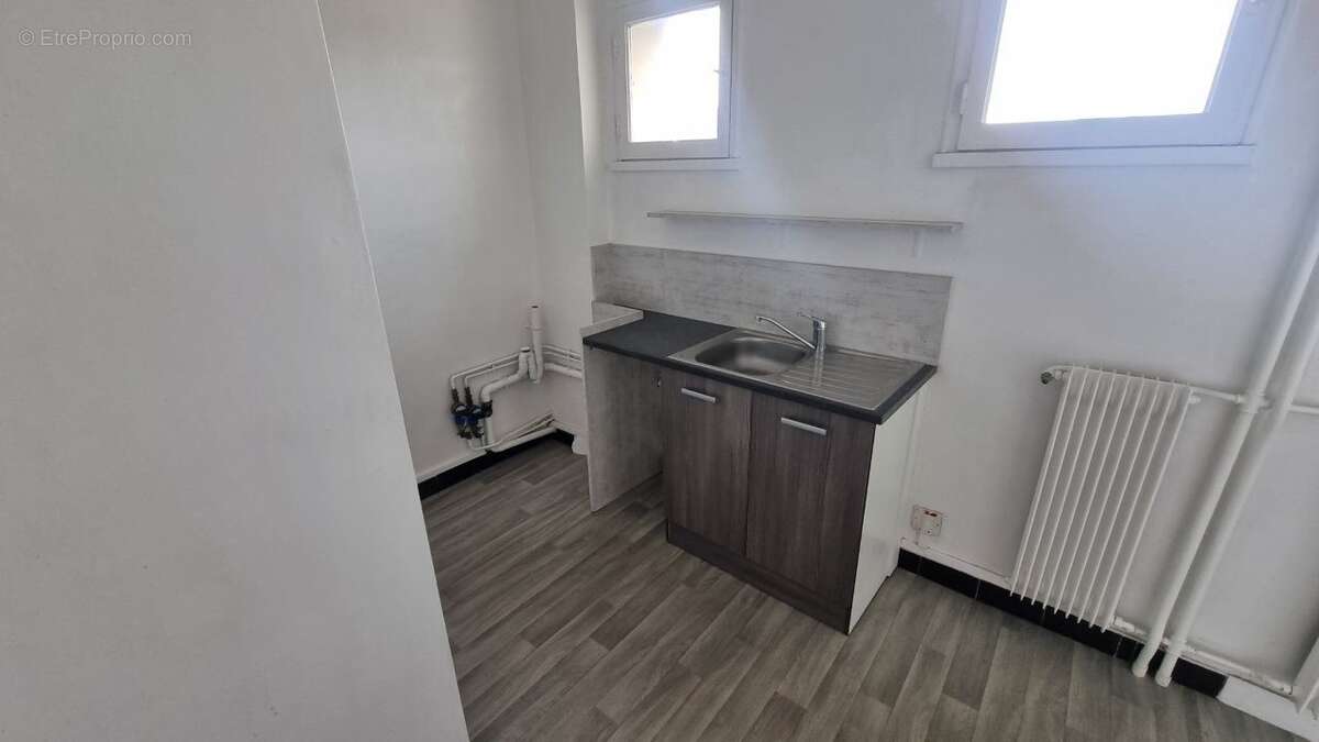 Appartement à SARTROUVILLE