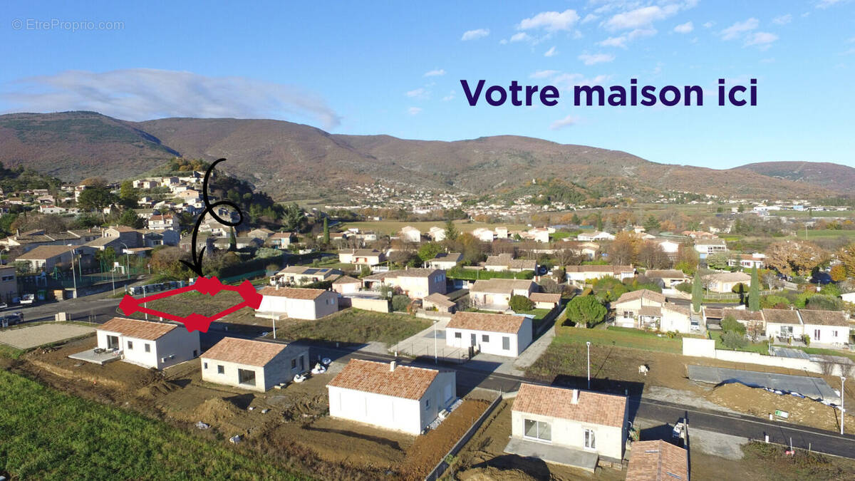 Terrain à AUBIGNOSC