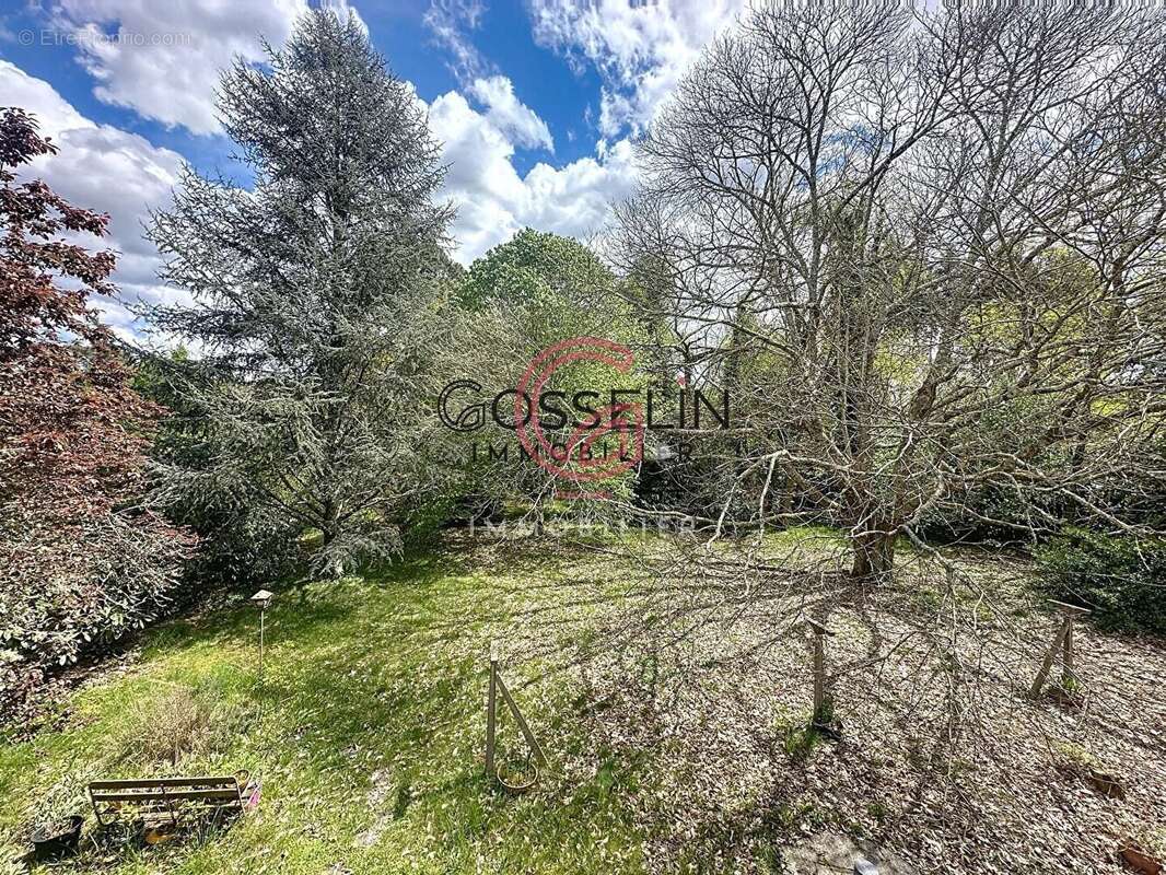 Maison Familiale de 255m2 sur 5000m2 de Terrain - photo 3