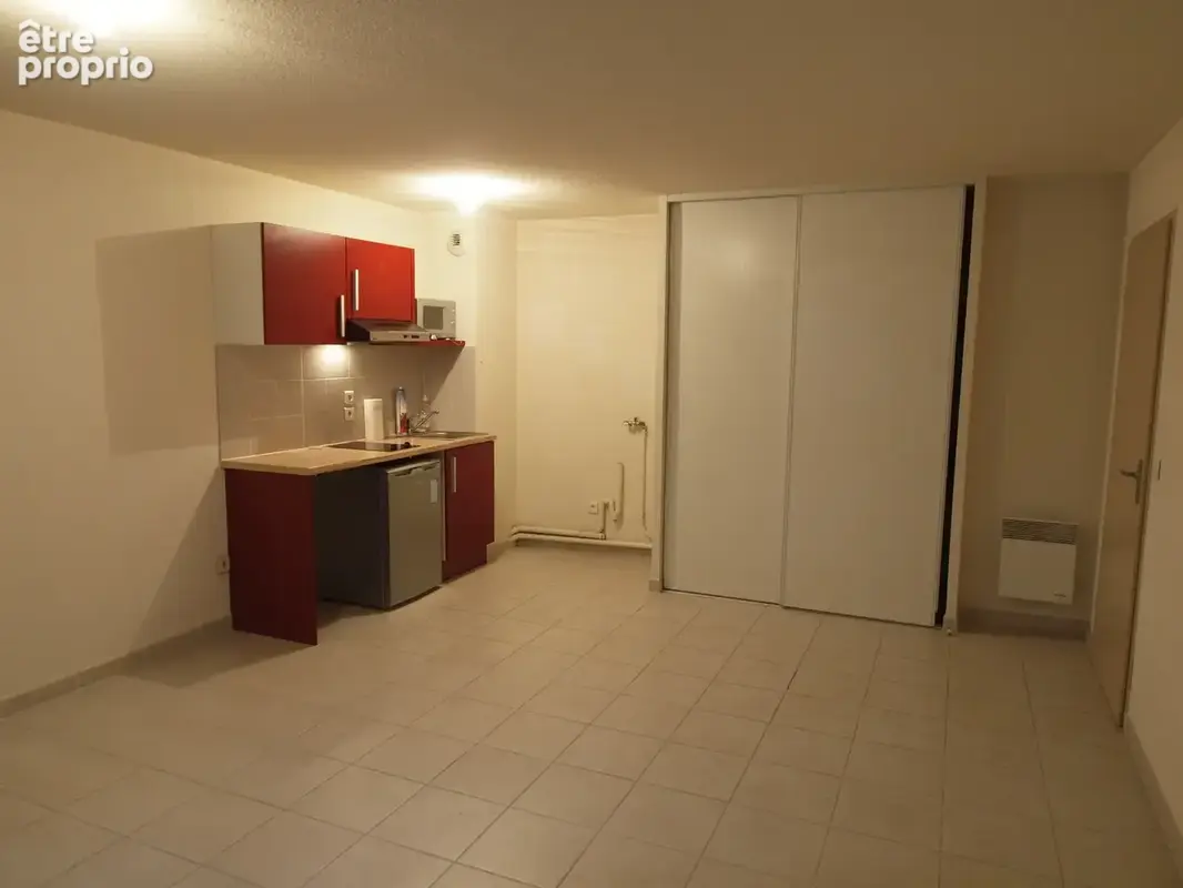 SPÉCIAL INVESTISSEUR   Appartement T2 de 49m2 vendu occupé   Résidence Le Phocéa (13003) - photo 1