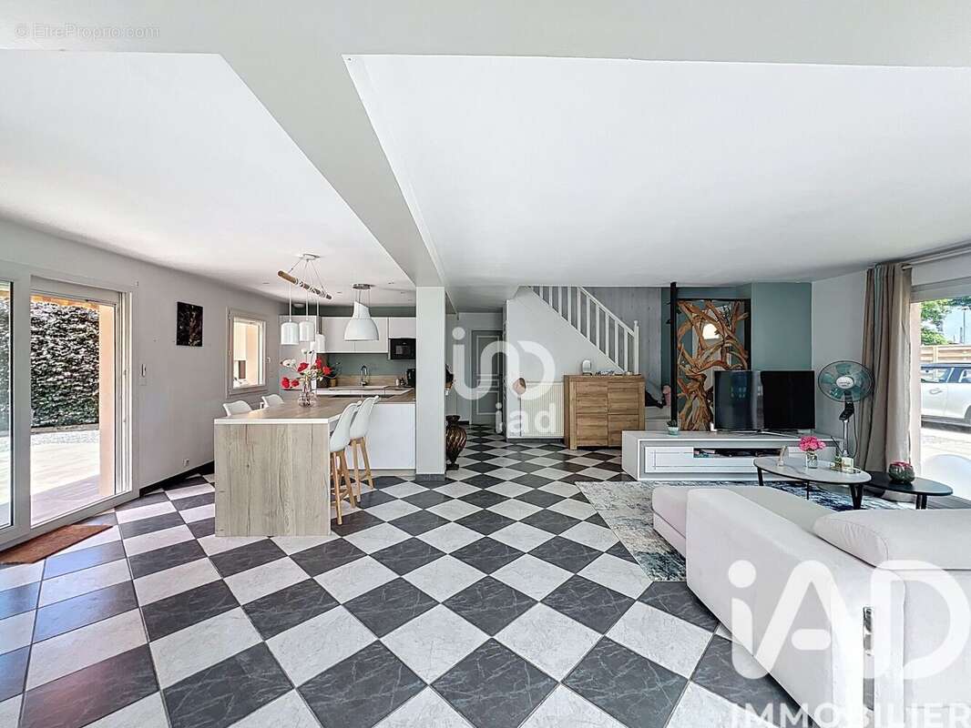 Photo 4 - Maison à BOISSISE-LE-ROI