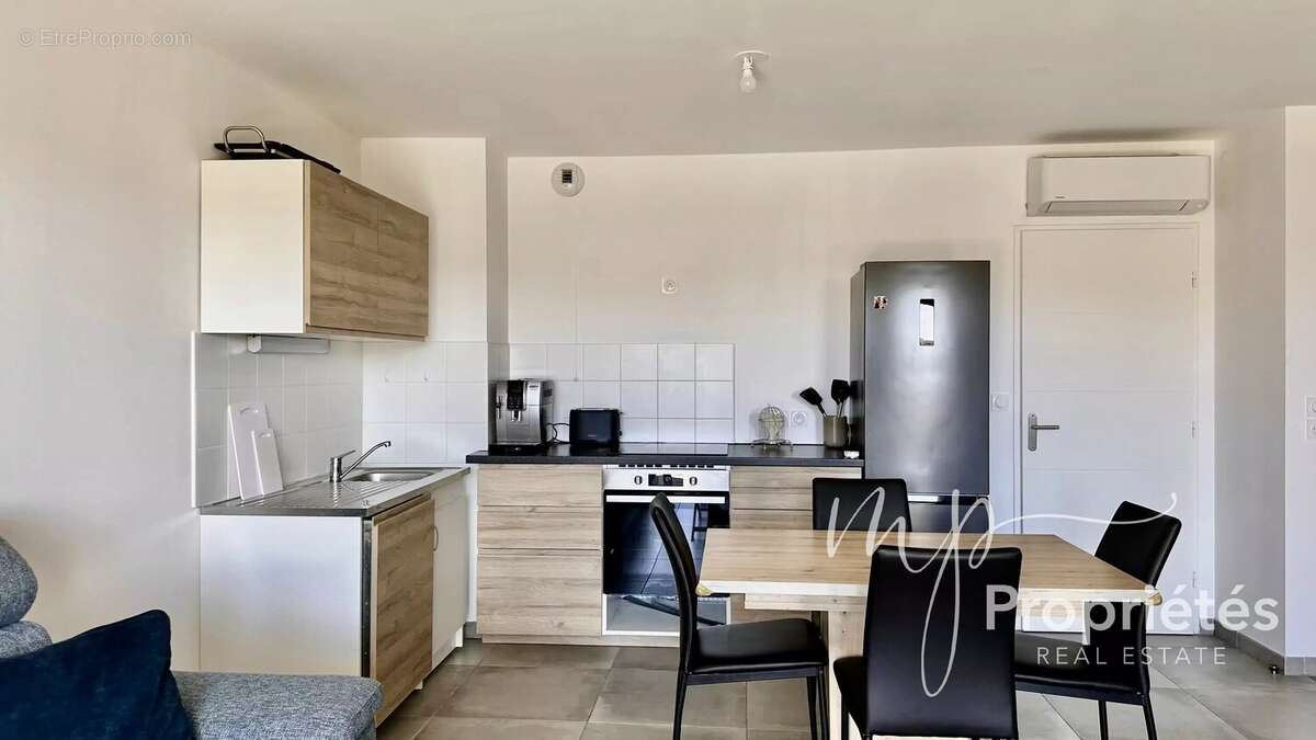 Appartement à BORMES-LES-MIMOSAS