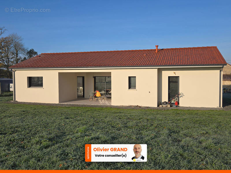 Maison à ORADOUR-SUR-GLANE