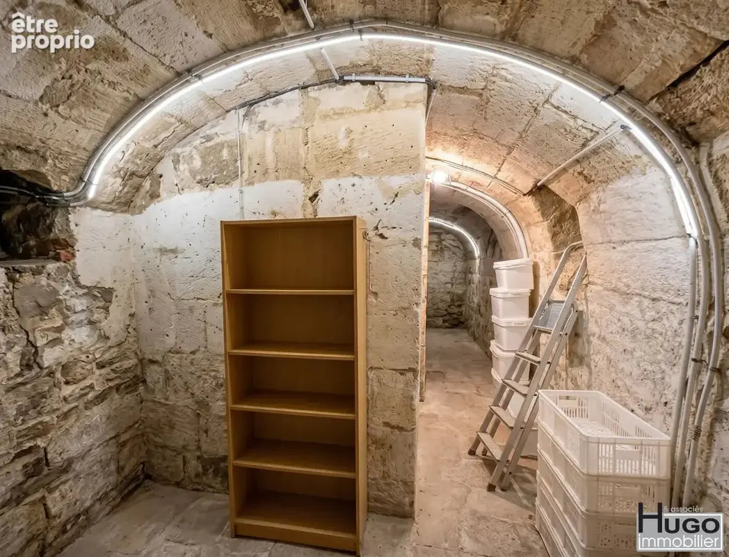 Urgent !!! bordeaux- cours victor hugo- secteur sauvegardé- immeuble mixte 2 lots 165m² en secteur sauvegardé ! - photo 11