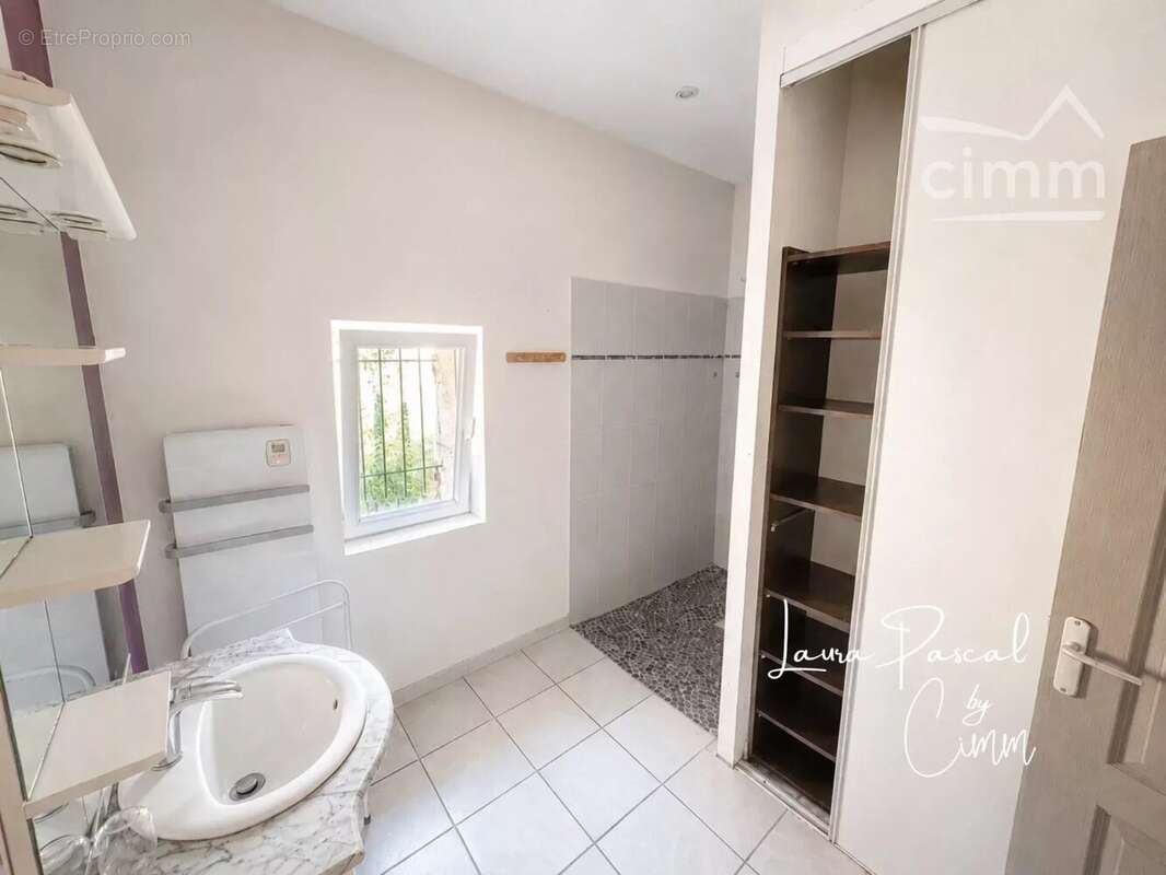 Maison familiale avec nombreuses dépendances – Générac (33920) - photo 15