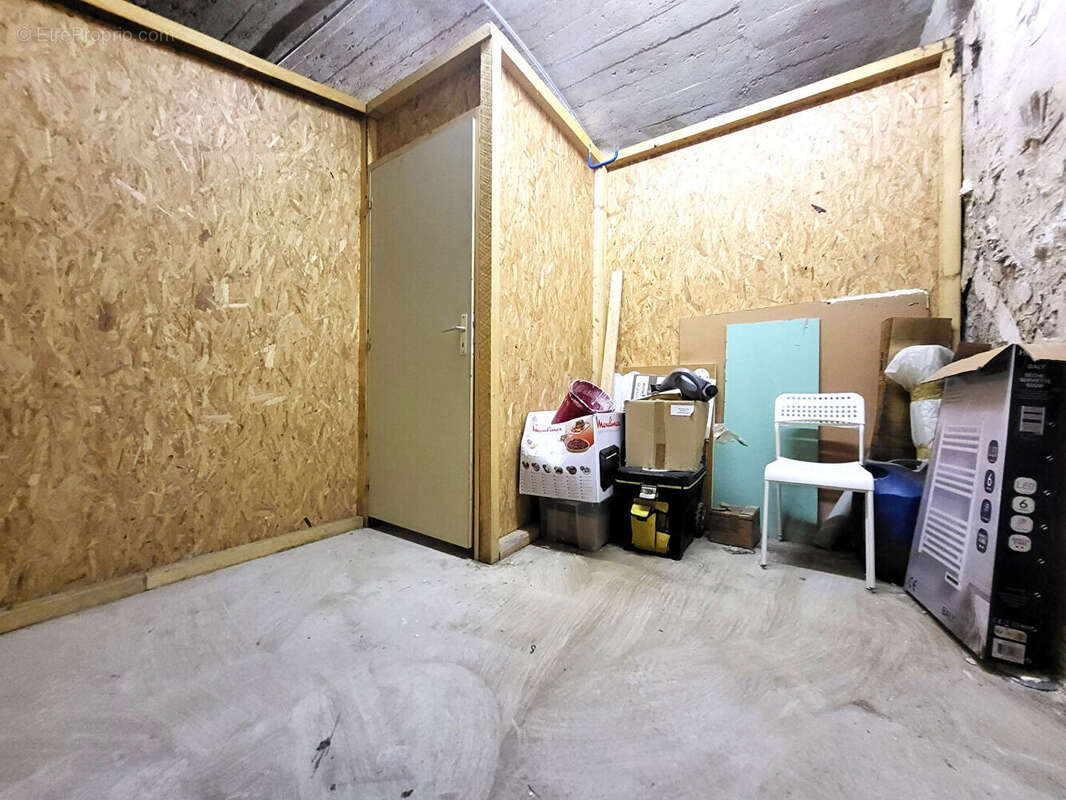 Noveant sur Moselle - Vaste 3 pièces - 1 chambre - 1 cave - 1 place de stationnement privatif - photo 10