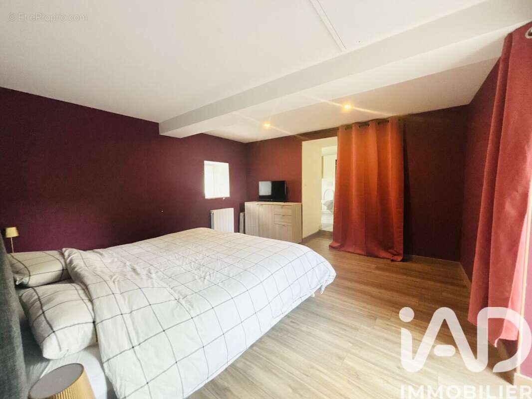 Maison 130 m² à Ferce  - photo 9