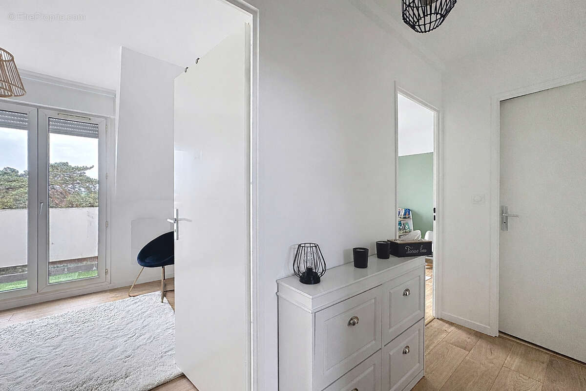Appartement à LAMORLAYE