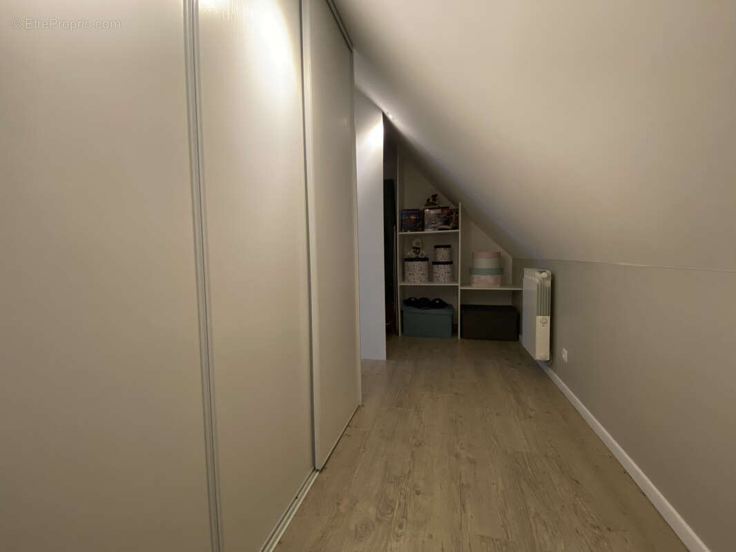 Maison à COURRIERES