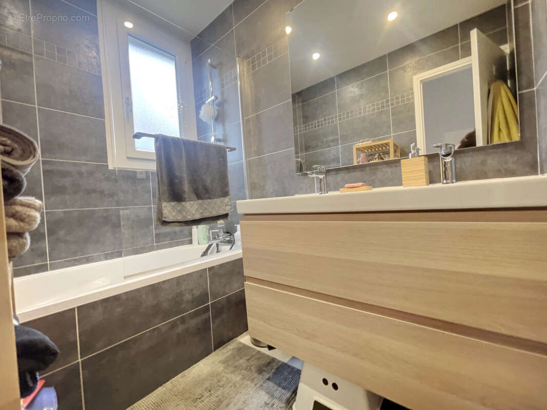 Appartement à SAINT-BRICE-SOUS-FORET