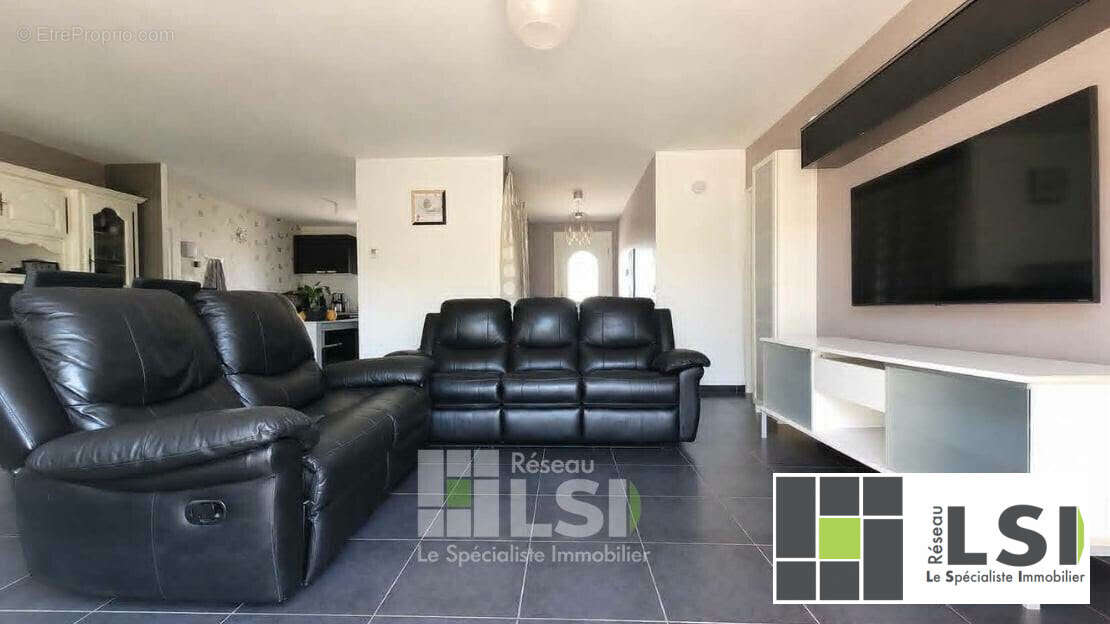 Maison 95 m² à Maubeuge  - photo 5