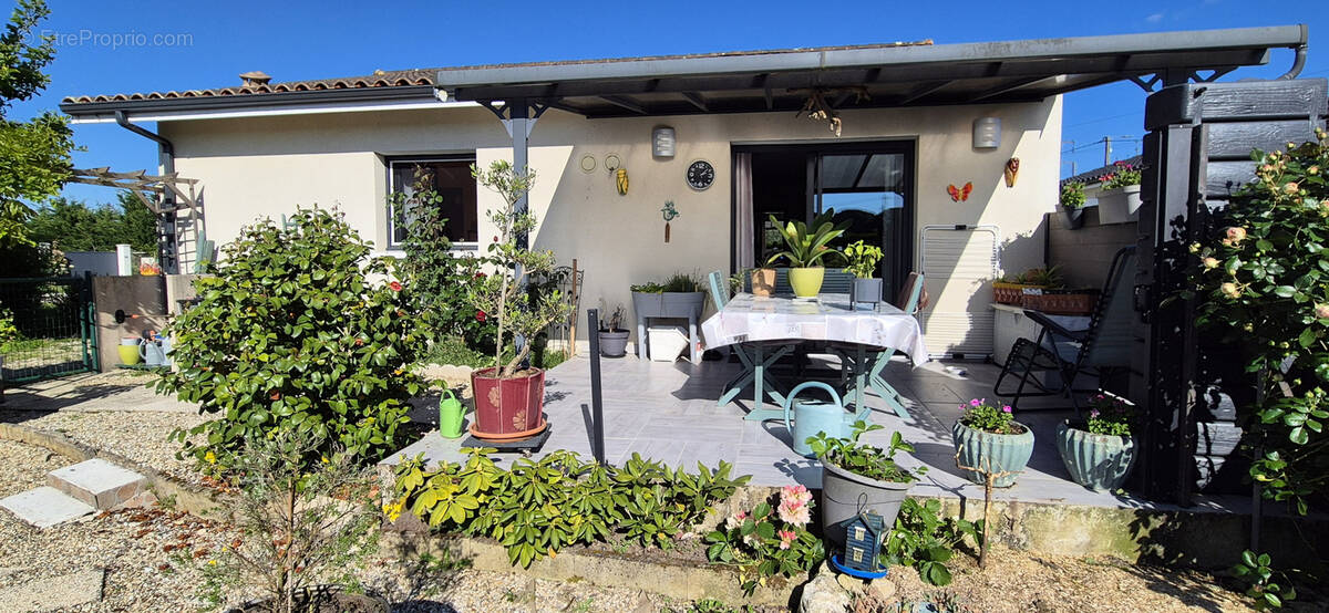 Maison à SAINT-MAIXANT