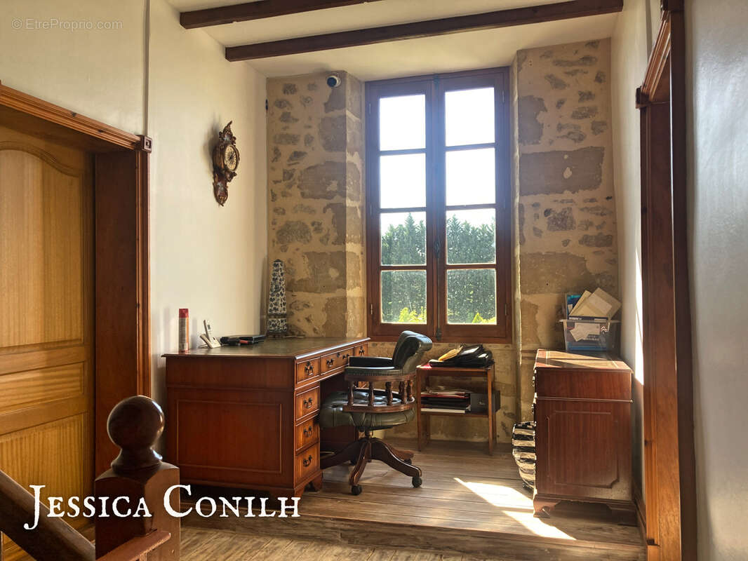 Maison à BOURDELLES