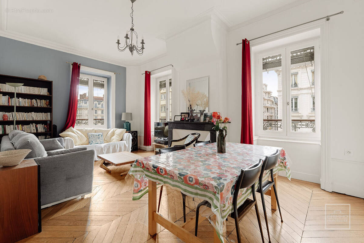 Appartement à LYON-6E