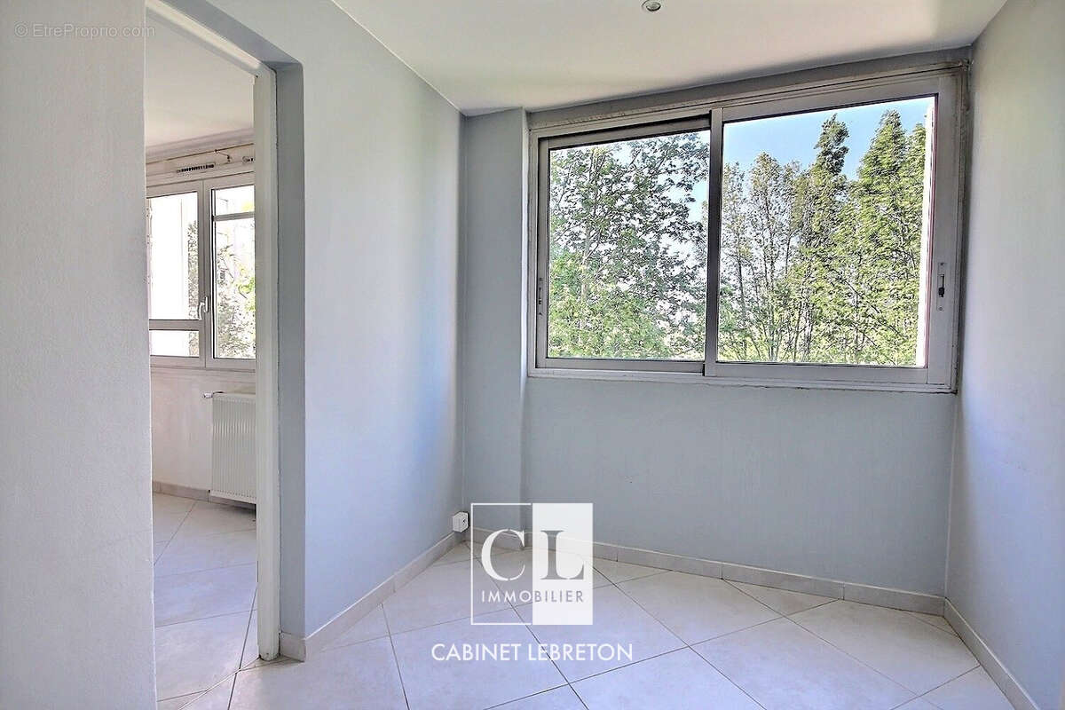 Appartement à MARSEILLE-10E