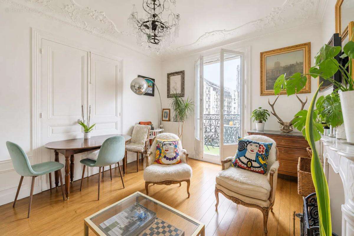 Courbevoie - 3 pièces 68m2, balcon - photo 2