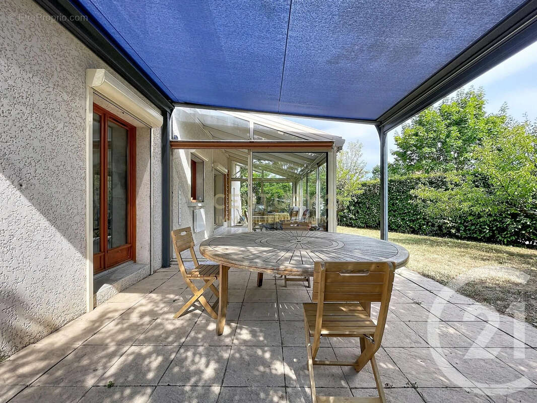 Maison 157 m² à L'isle-D'abeau  - photo 12