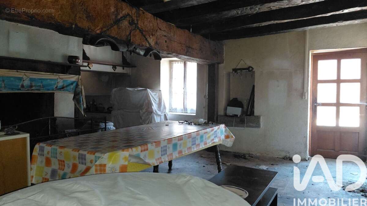 Maison 65 m² à Folles  - photo 4