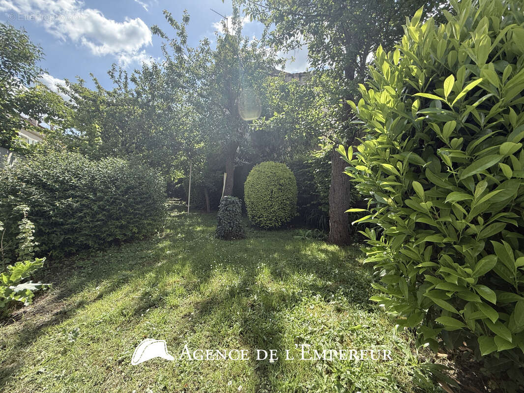 Appartement à RUEIL-MALMAISON