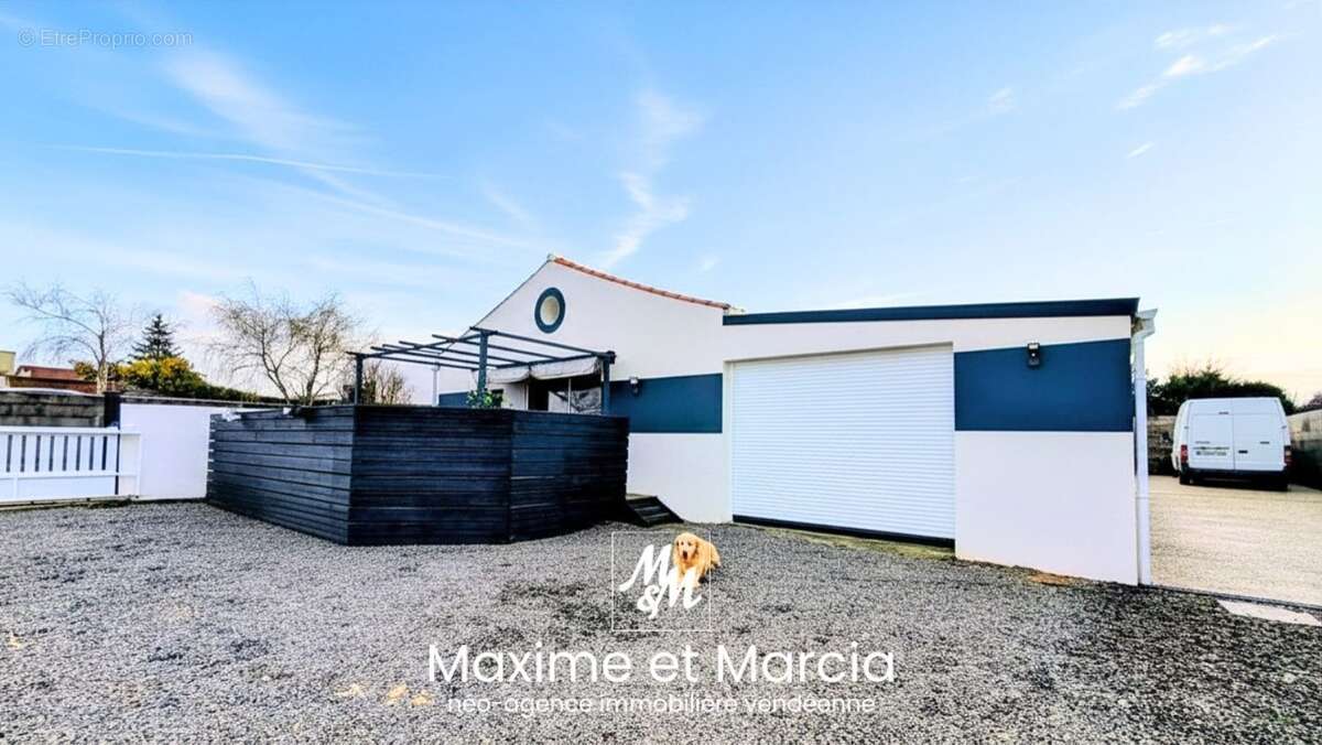 Maison à LE GIROUARD