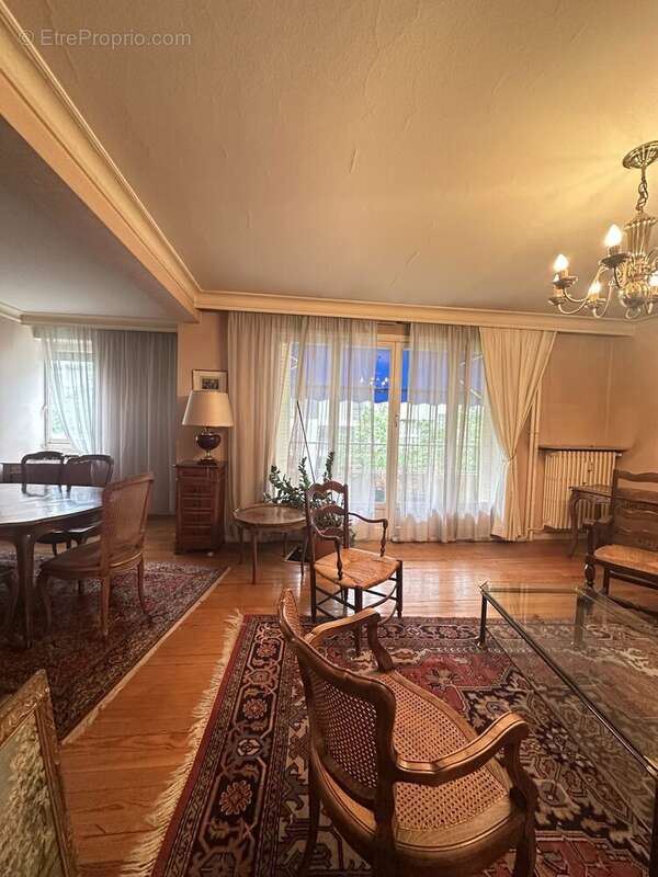 Appartement à SAINT-ETIENNE