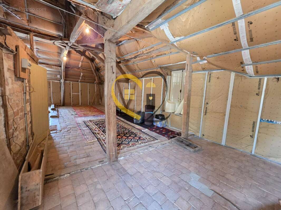 Maison avec dépendances et fort potentiel – Henrichemont - photo 21