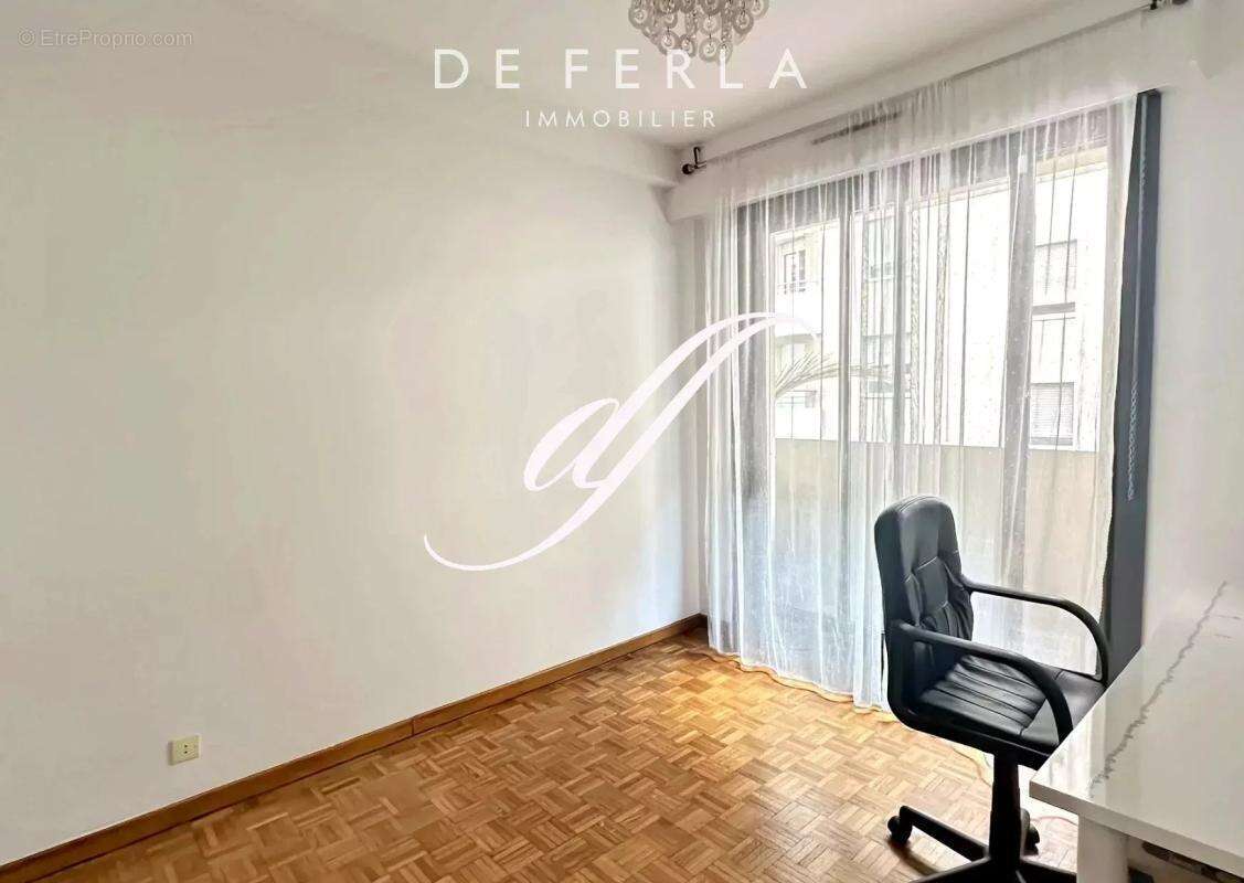 Appartement à MARSEILLE-8E