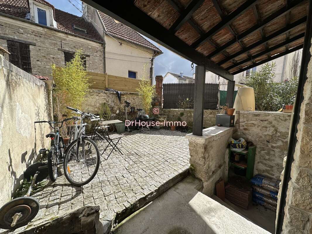 Maison à MANTES-LA-JOLIE