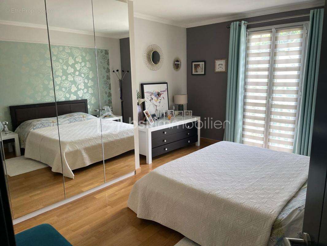 Maison à GIF-SUR-YVETTE