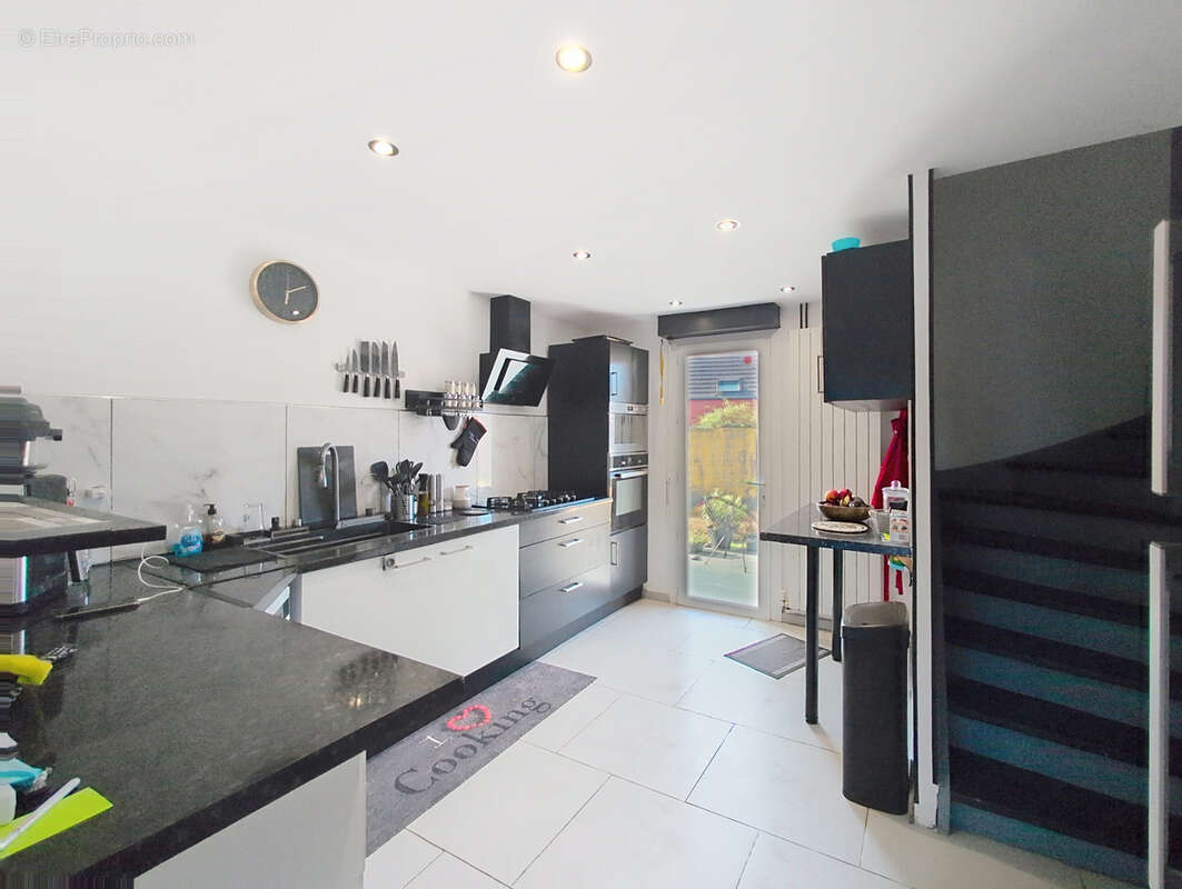 Maison semi-individuelle • 3 chambres • Garage • Jardin • 59264 Onnaing - photo 7