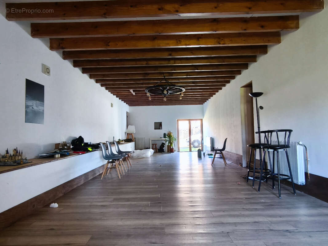 Maison à LA CHAPELLE-BATON