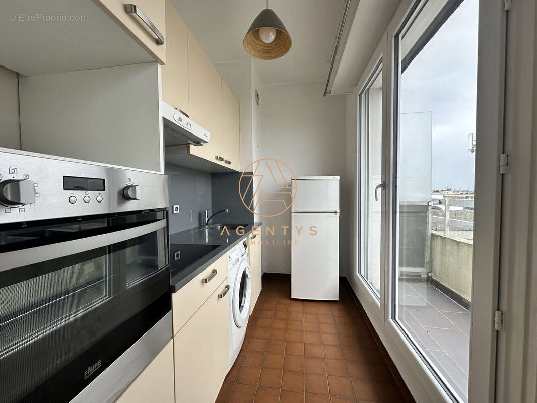 Appartement à SAINT-MAUR-DES-FOSSES