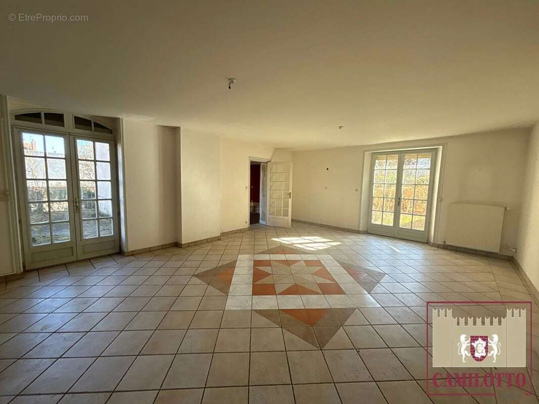 Maison à NOGENT-LE-ROI