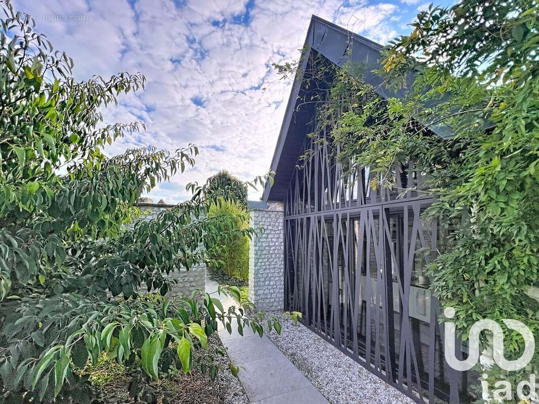 Photo 2 - Maison à SAINT-MARTIN-DE-BOSCHERVILLE