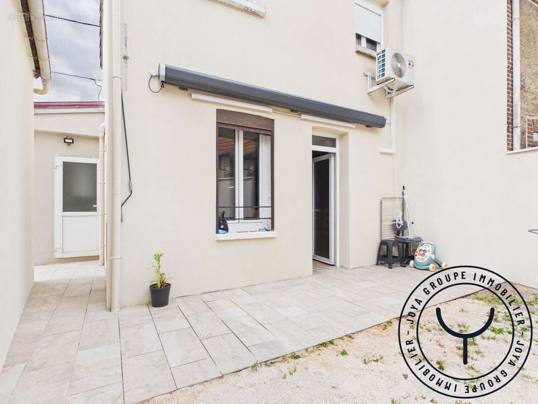 Maison 77 m² à Romilly-Sur-Seine  - photo 4