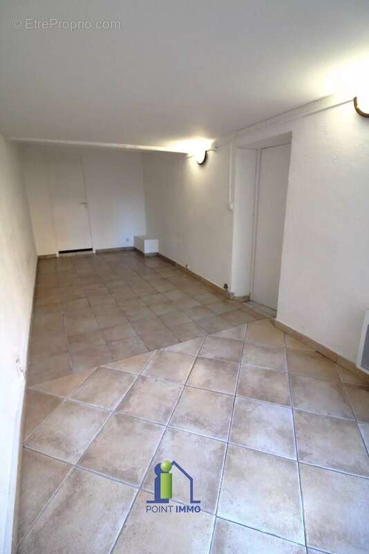 Appartement à MARSEILLE-11E
